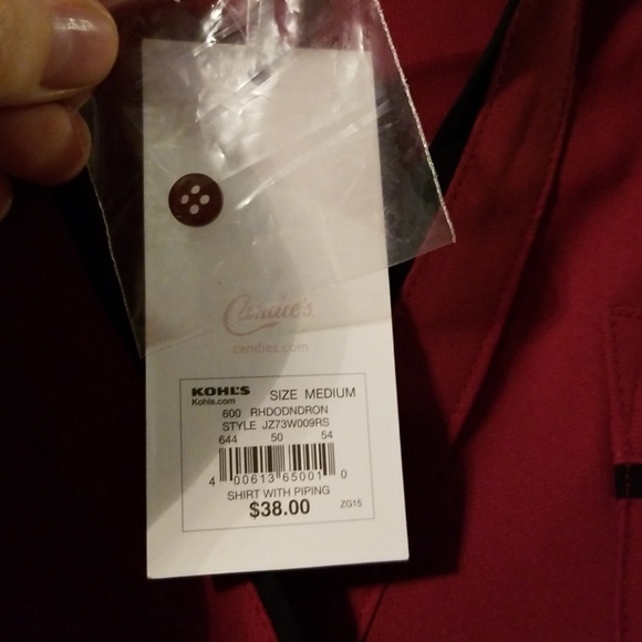 NWT Cute Burgundy Button Up Top! - Picture 4 of 4